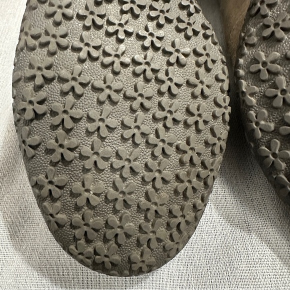 Merrell Tulip Wool Suede Wedge shoes, size 7.5, 2.5" wedge, taupe/brown - Picture 6 of 10